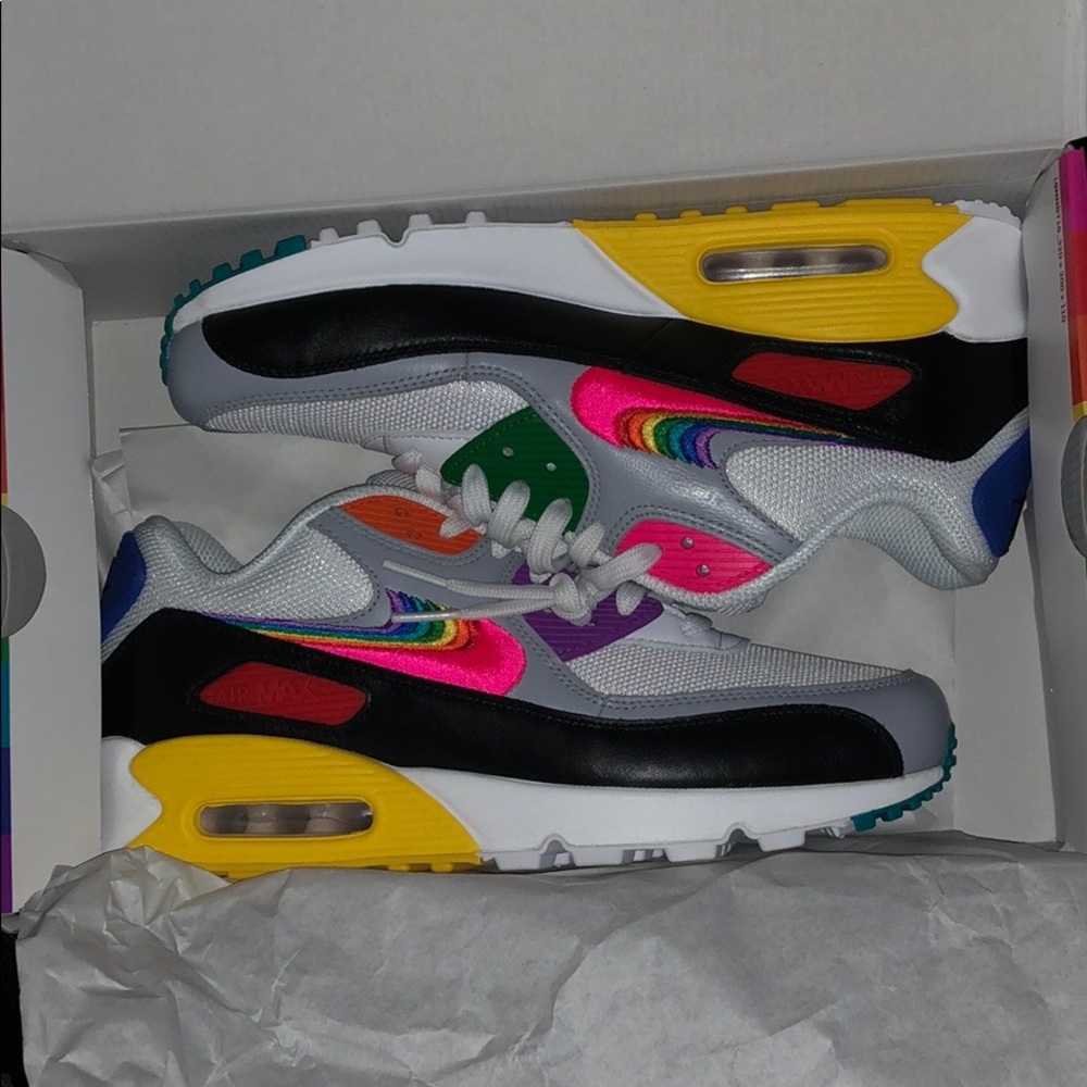 AIR MAX 90 (PRIDE EDITION) DEADSTOCK!!!
